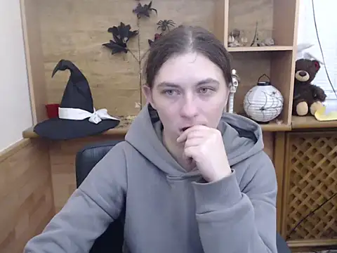 Snapshot of AmandaJi_ chatting on December 1, 7:42 am AmandaJi online show from December 1, 7:42 am