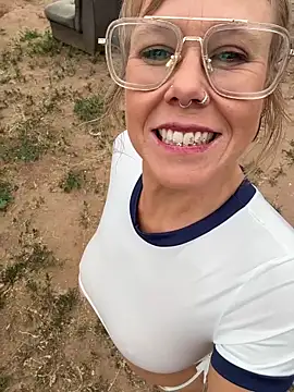 I am babydoll online show from February 16, 11:57 pm