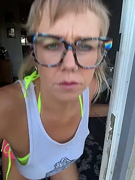 I am babydoll online show from February 25, 12:11 am