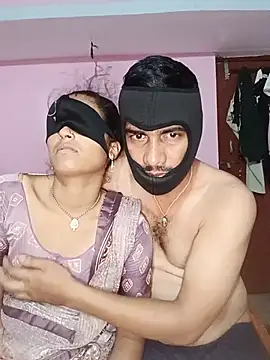 Snapshot of USHA_BHABHI chatting on June 25, 10:59 pm USHA BHABHI online show from June 25, 10:59 pm