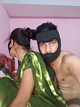 Snapshot of USHA_BHABHI chatting on July 10, 11:16 pm USHA BHABHI online show from July 10, 11:16 pm
