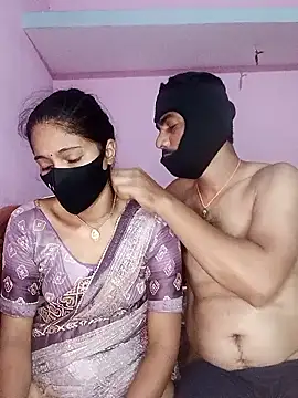 Snapshot of USHA_BHABHI chatting on June 27, 11:00 pm USHA BHABHI online show from June 27, 11:00 pm