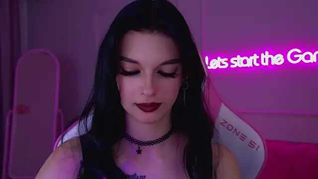 Snapshot of BeverlyMost chatting on March 20, 1:35 am BeverlyMost online show from March 20, 1:35 am