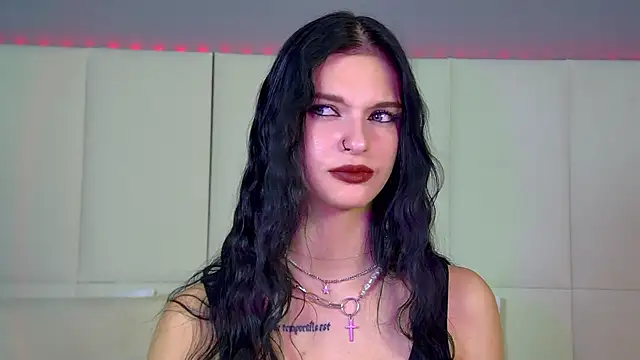 Snapshot of BeverlyMost chatting on January 26, 12:37 am BeverlyMost online show from January 26, 12:37 am