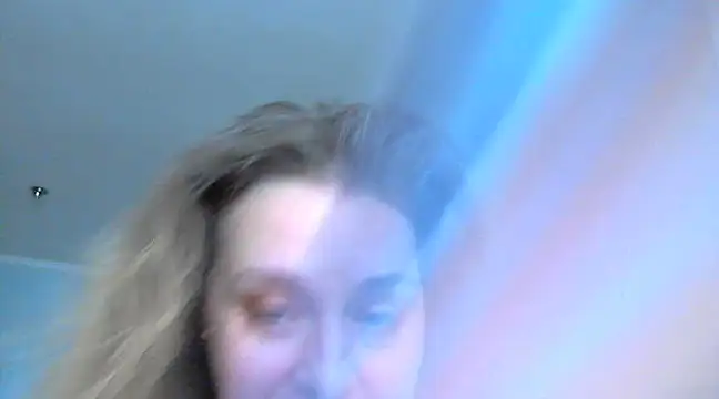 Snapshot of WriterInna44 chatting on March 11, 11:12 am WriterInna44 online show from March 11, 11:12 am