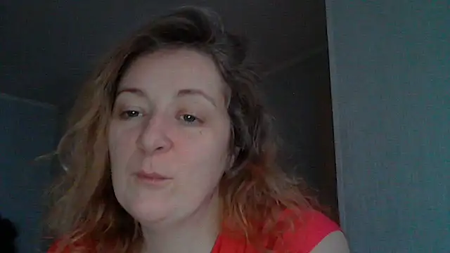 Snapshot of WriterInna44 chatting on February 2, 11:07 am WriterInna44 online show from February 2, 11:07 am