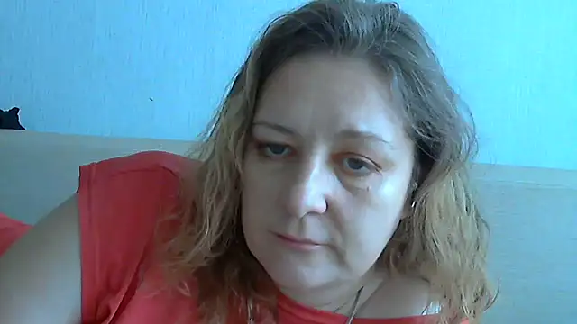 Snapshot of WriterInna44 chatting on February 20, 9:33 am WriterInna44 online show from February 20, 9:33 am