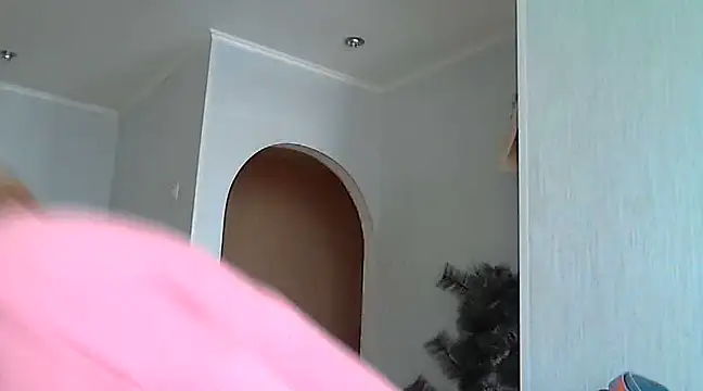 Snapshot of WriterInna44 chatting on February 28, 5:26 am WriterInna44 online show from February 28, 5:26 am