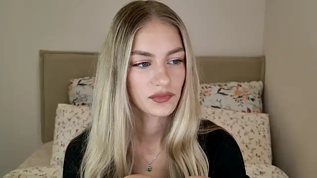 Snapshot of GabriellaOlsen chatting on September 24, 10:44 am GabriellaOlsen online show from September 24, 10:44 am