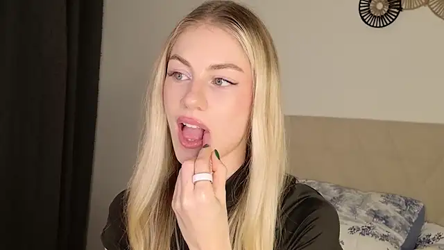 Snapshot of GabriellaOlsen chatting on February 13, 4:07 pm GabriellaOlsen online show from February 13, 4:07 pm