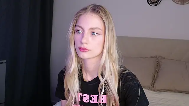 GabriellaOlsen online show from June 16, 5:02 pm