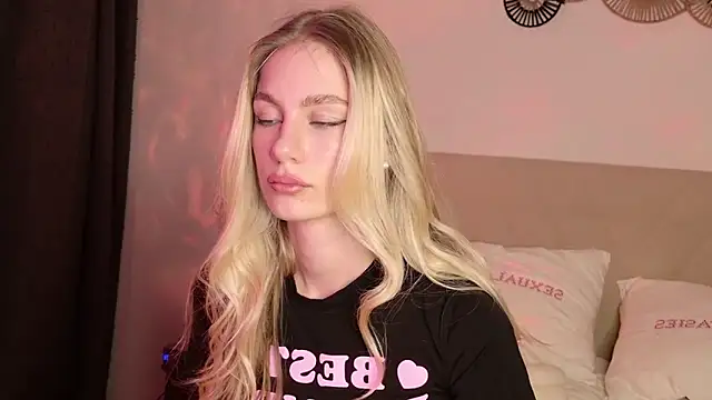 GabriellaOlsen online show from April 4, 4:35 pm