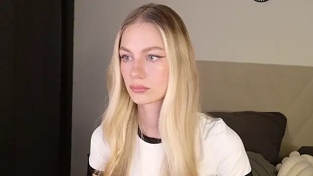 Snapshot of GabriellaOlsen chatting on February 26, 6:19 pm GabriellaOlsen online show from February 26, 6:19 pm