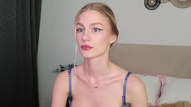 GabriellaOlsen online show from May 17, 4:07 pm
