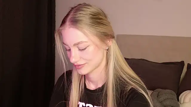 GabriellaOlsen online show from April 15, 7:58 pm
