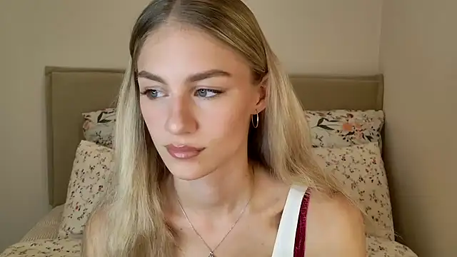 Snapshot of GabriellaOlsen chatting on September 23, 2:35 pm GabriellaOlsen online show from September 23, 2:35 pm