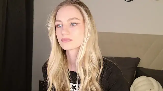 GabriellaOlsen online show from March 7, 4:01 pm