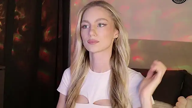 Snapshot of GabriellaOlsen chatting on March 4, 5:31 pm GabriellaOlsen online show from March 4, 5:31 pm