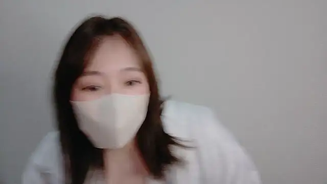 Snapshot of mio7635 chatting on June 12, 2:15 pm mio7635 online show from June 12, 2:15 pm