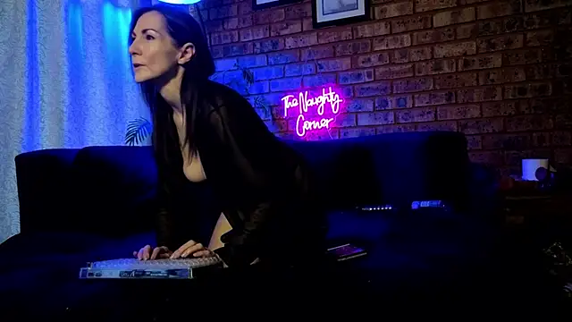 ourjourneyxoxoxo online show from December 3, 7:30 am