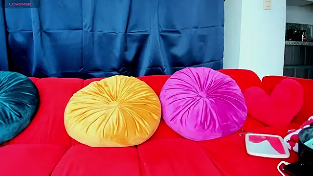 Snapshot of willow_boobs chatting on September 25, 7:20 pm willow boobs online show from September 25, 7:20 pm