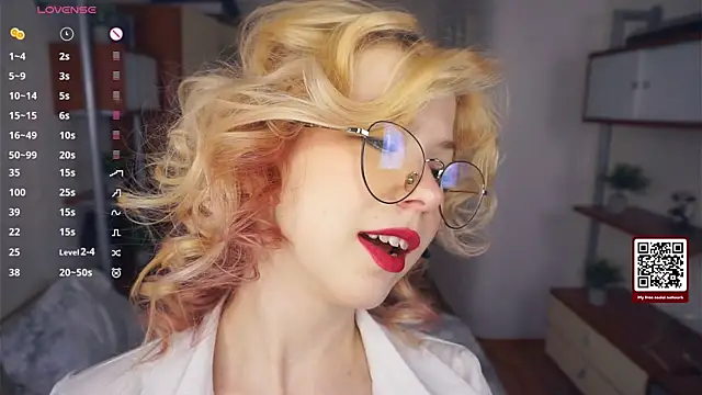 LynetHakes online show from December 5, 7:07 am