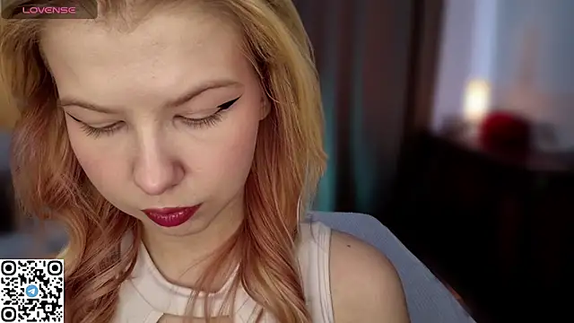 LynetHakes online show from March 21, 6:14 am