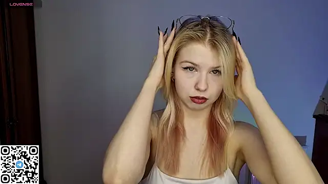 LynetHakes online show from March 2, 7:37 am