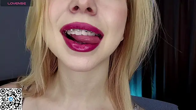 LynetHakes online show from March 29, 6:26 am