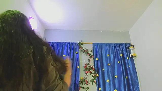 Snapshot of ShairaMarss chatting on November 18, 2:31 pm ShairaMarss online show from November 18, 2:31 pm