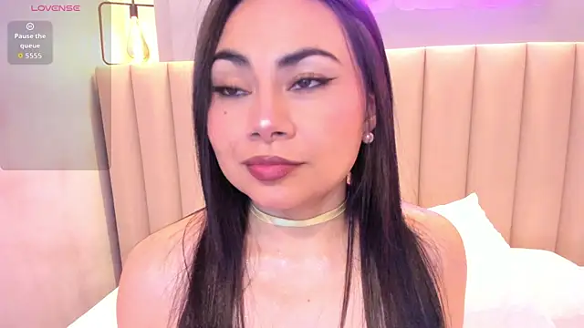 Naomymonroe  online show from March 28, 10:00 pm