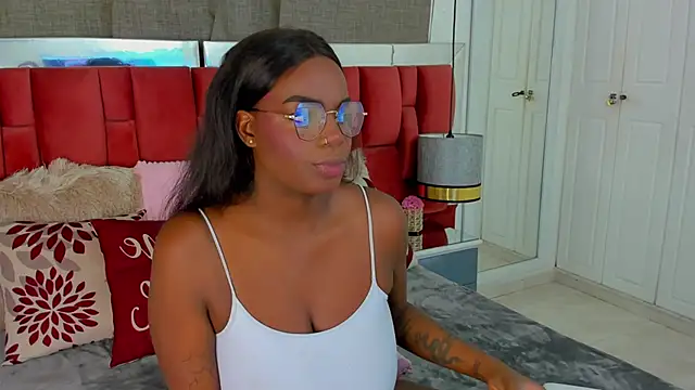 NatyParker online show from November 1, 2:00 pm