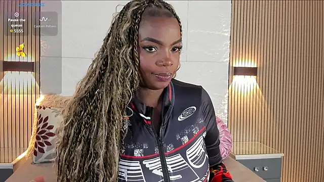Snapshot of NatyParker chatting on July 14, 1:39 pm NatyParker online show from July 14, 1:39 pm