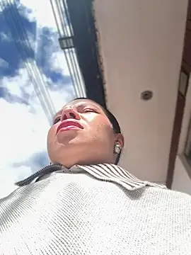 Snapshot of Ariana-07 chatting on November 25, 3:23 pm Ariana-07 online show from November 25, 3:23 pm