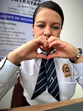 Snapshot of Ariana-07 chatting on November 10, 12:43 pm Ariana-07 online show from November 10, 12:43 pm