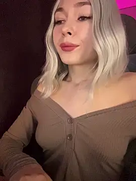 Ohmy Nora  online show from November 21, 12:20 am