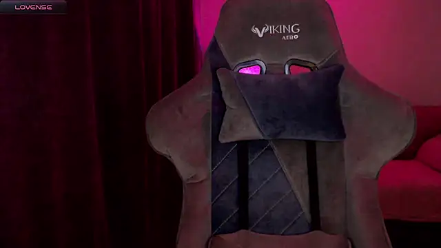 Ohmy Nora  online show from March 4, 2:17 am