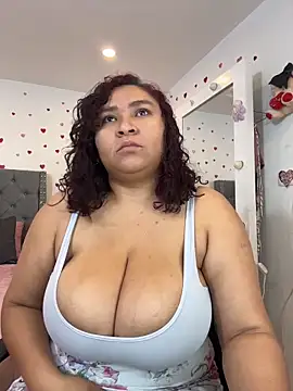 KarlaWild online show from April 30, 12:45 pm