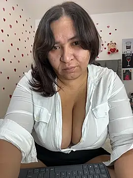 KarlaWild online show from February 5, 9:49 am