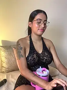 Snapshot of genesissara chatting on March 20, 5:25 pm genesissara online show from March 20, 5:25 pm