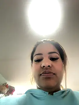 Snapshot of alibellsex chatting on November 25, 1:33 pm alibellsex online show from November 25, 1:33 pm