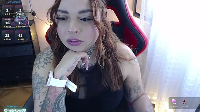 natyk m online show from April 1, 3:42 pm