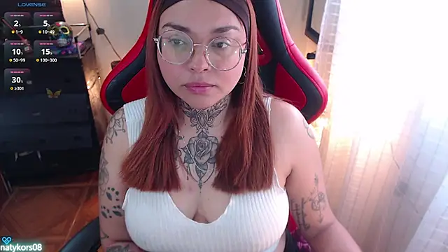 natyk m online show from March 15, 4:47 pm