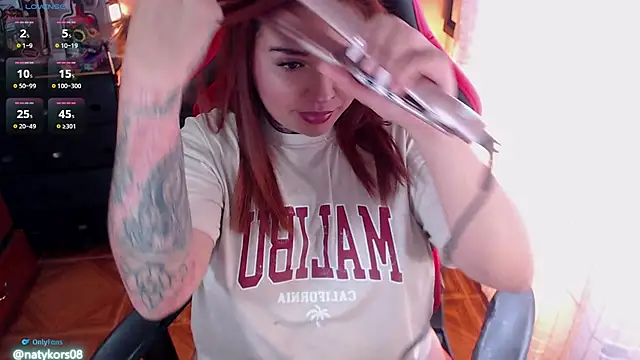 natyk m online show from April 7, 6:54 pm