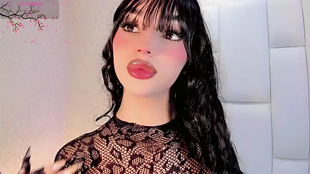 Angeles Busst online show from November 30, 8:31 pm