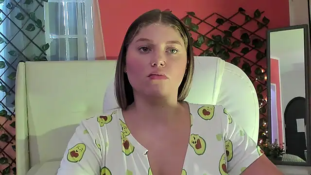 Snapshot of alaia_greyy chatting on May 19, 12:56 pm alaia greyy online show from May 19, 12:56 pm