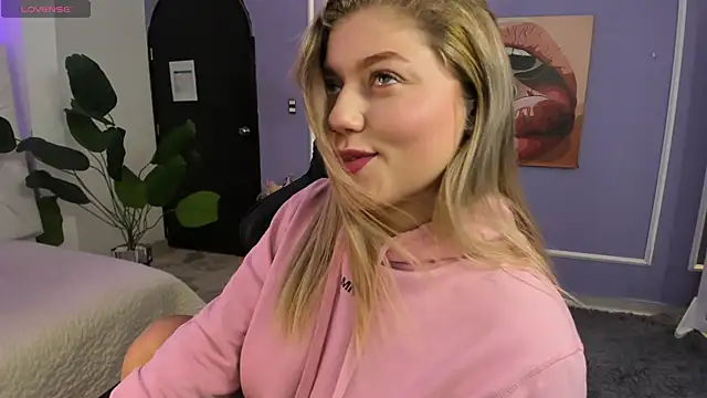 alaia greyy online show from November 20, 1:23 pm