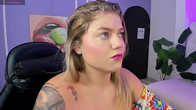 alaia greyy online show from November 26, 1:11 pm