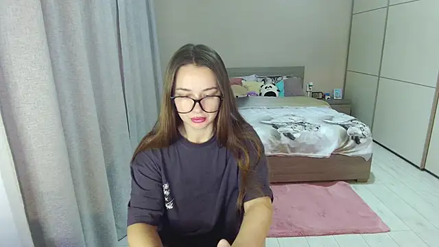 singletrouble online show from October 28, 5:50 am