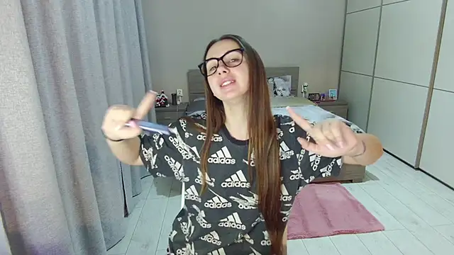 singletrouble online show from December 17, 6:07 am